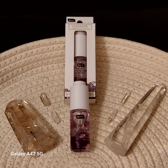 Cuticle Oil for Nails with Jojoba Oil, Coconut Oil & Vitamin E w/Dropper Top NIB - Picture 3 of 3